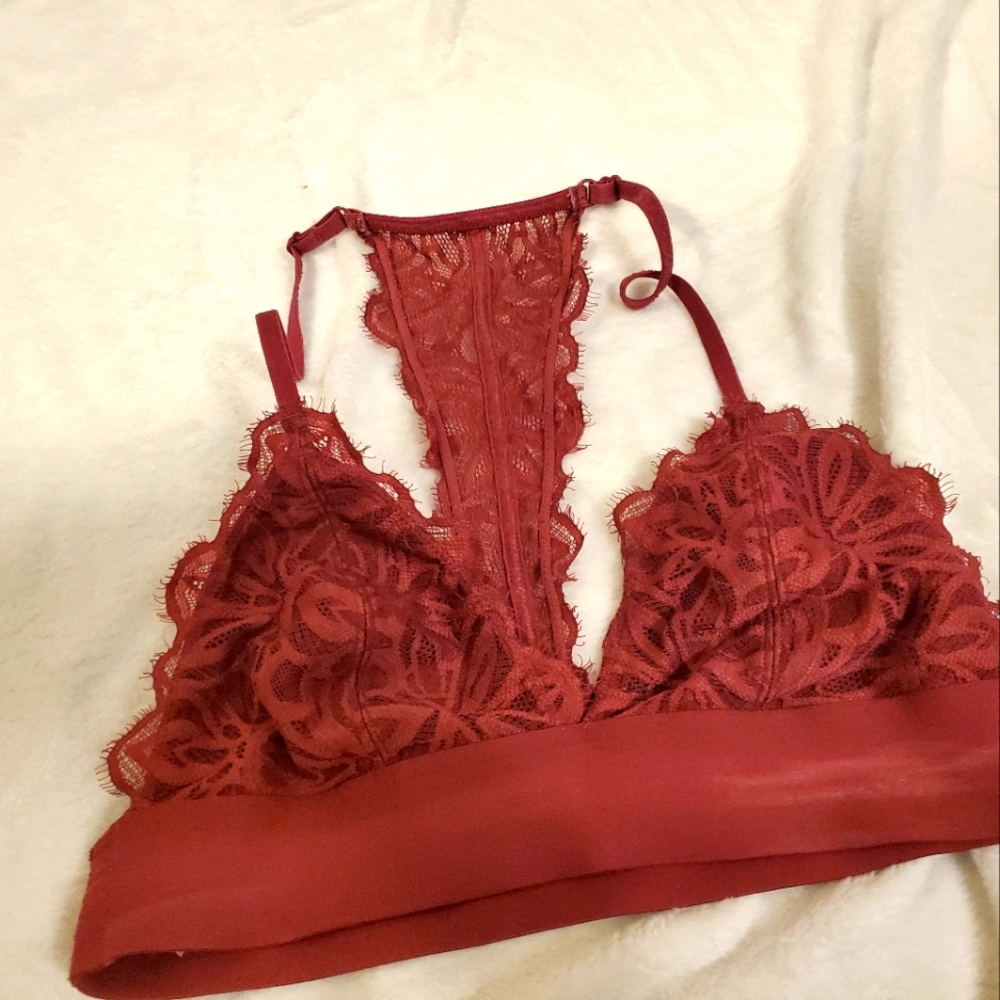Burgundy VS Bralet
